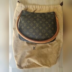 *AUTHENTIC* Louis Vuitton Monogram Looping  Canvas Handbag
